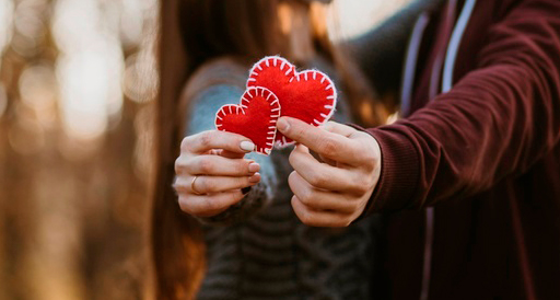 Hinge vs Tinder: Which is the better dating site?